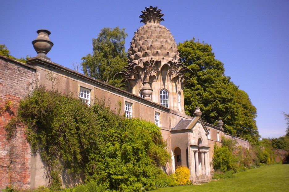 Dunmore pineapple, Scotland